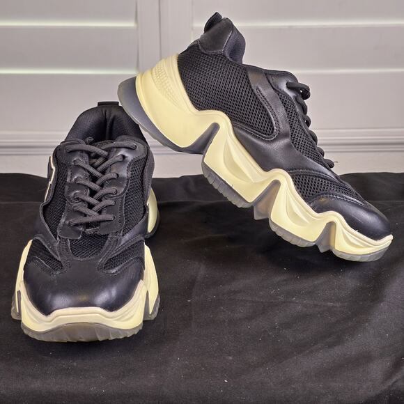 True Religion Rory Black Chunky Platform Sneakers Women's Size 7.5 - Picture 3 of 9